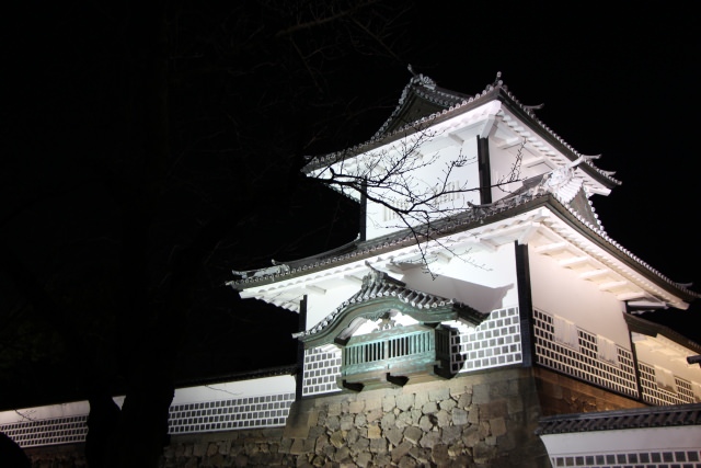金沢城石川門ライトアップ